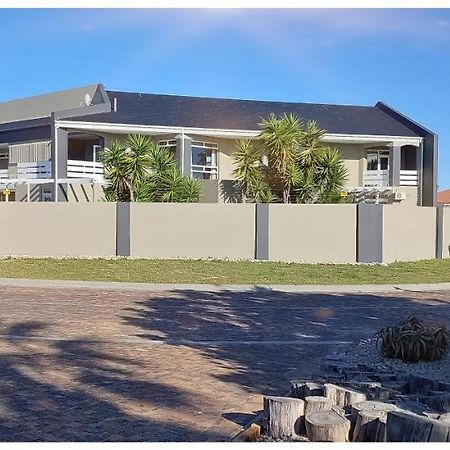 Beachwood Inn Melkbosstrand Le Cap Extérieur photo