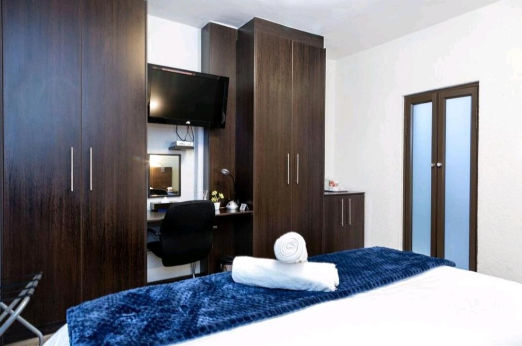 Beachwood Inn Melkbosstrand Le Cap Extérieur photo