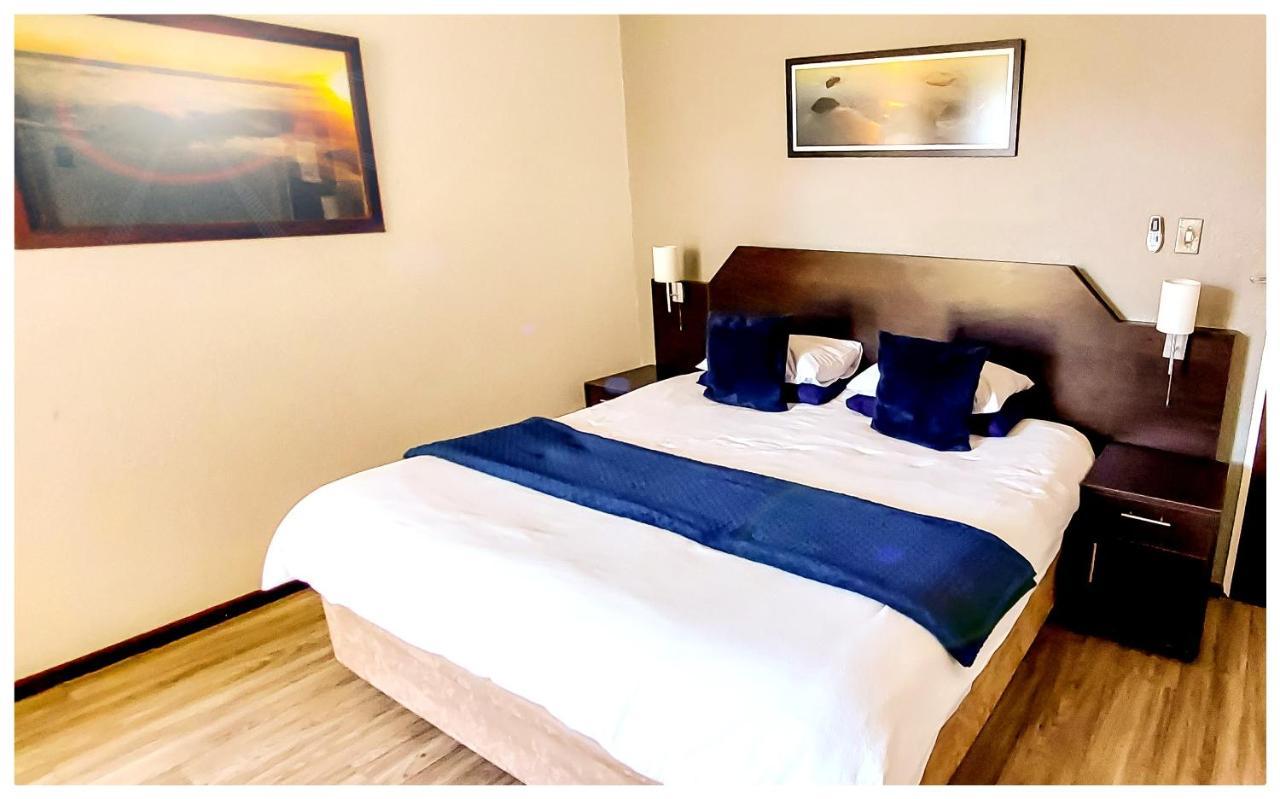 Beachwood Inn Melkbosstrand Le Cap Extérieur photo